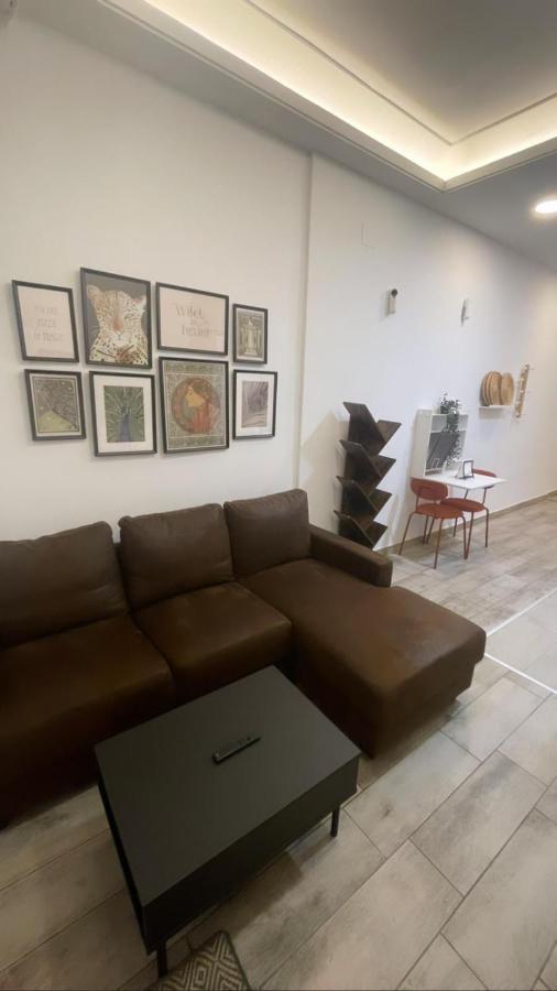 Apartamentos Jap Villaamil Madrid Bagian luar foto