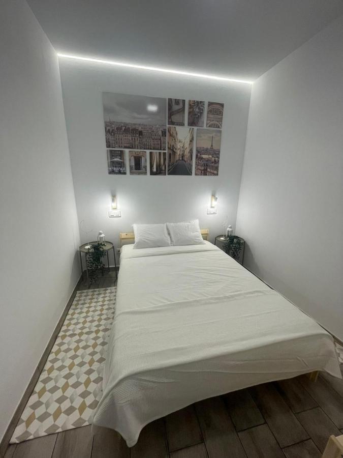 Apartamentos Jap Villaamil Madrid Bagian luar foto